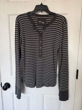 Aerie Striped Ribbed Henley Long Sleeve Top - Gray with White Stripes XL
